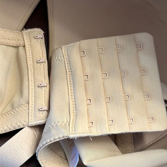 Cacique Bra 46DD Deep Plunge Beige Nude - Picture 13 of 15